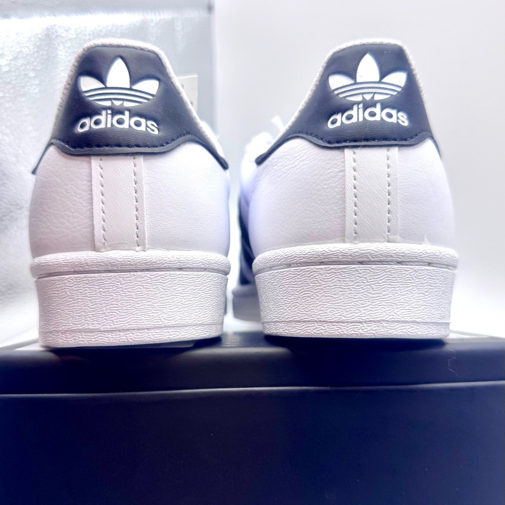 Women’s Adidas Superstar Classic Shell Toe Sneakers! NIB!!! - Picture 5 of 6